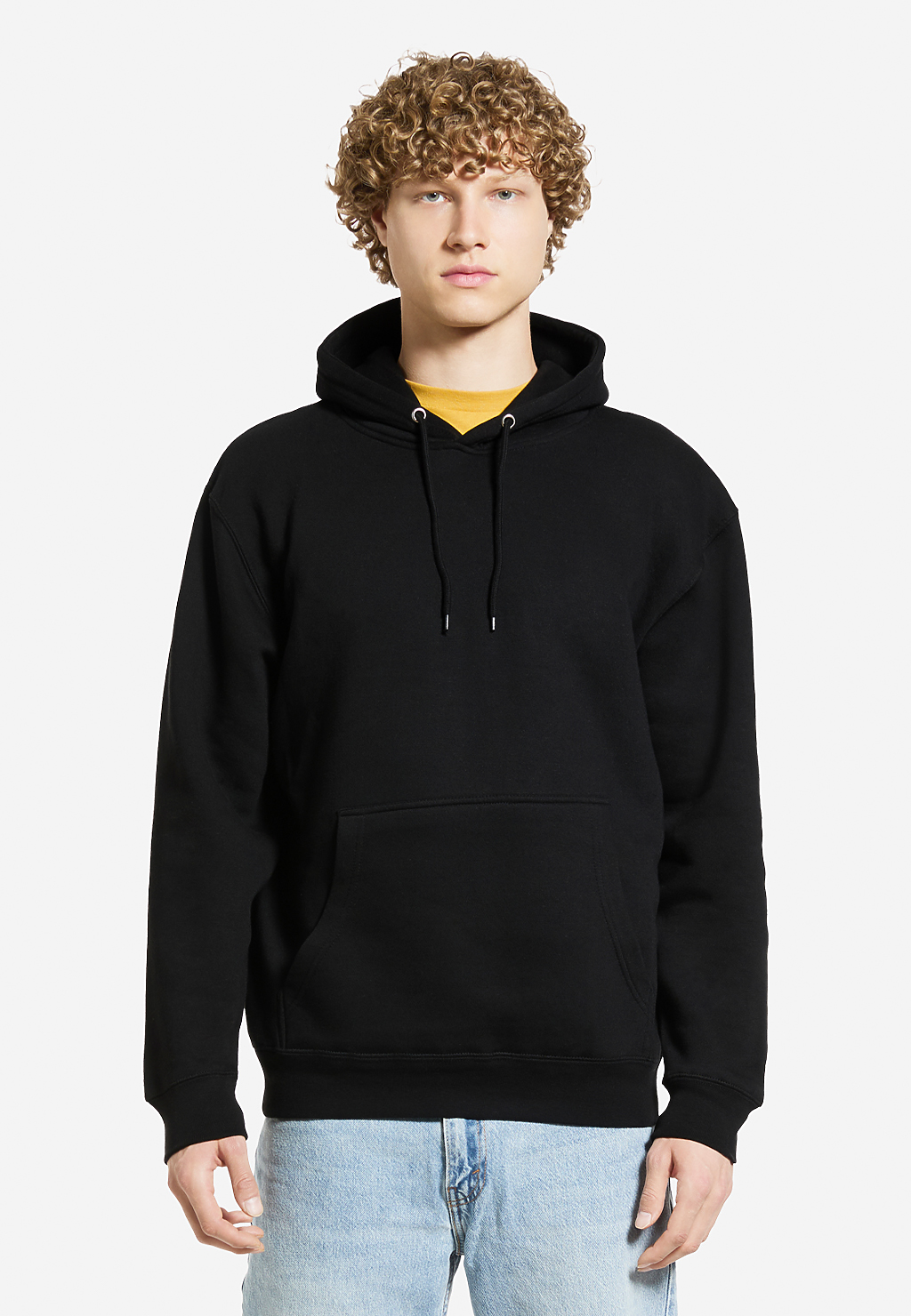 Black premium pullover hoodie by Varaprint featuring a comfortable fit and soft fabric, shown on a plain background