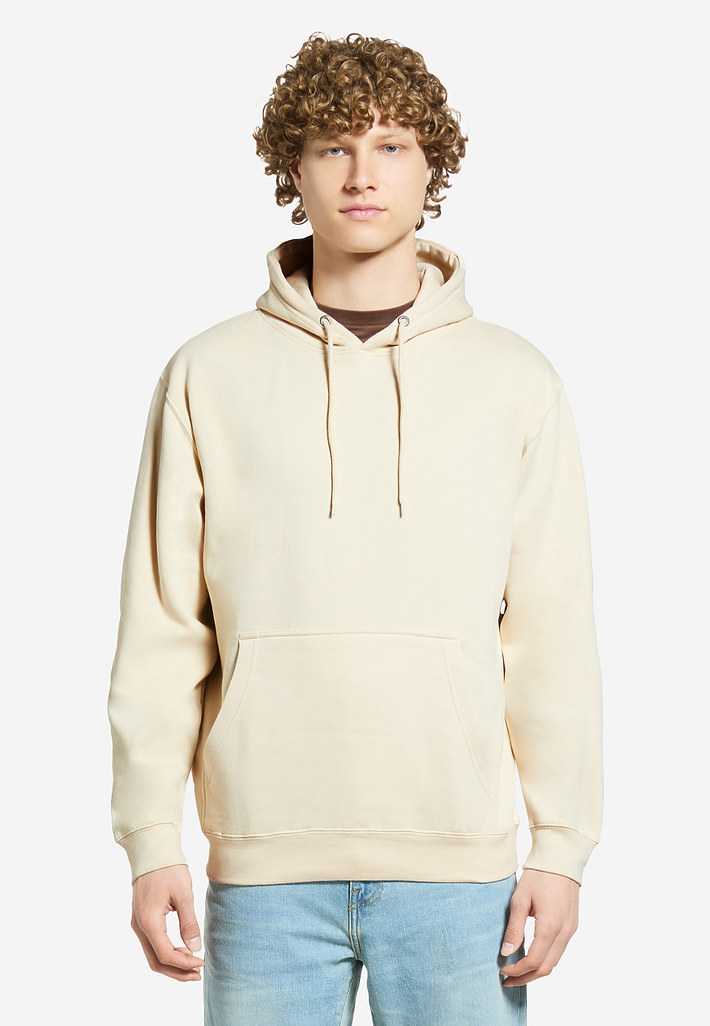Varaprint premium pullover hoodie, soft fabric with a comfortable fit, shown in a casual style with a front pocket.